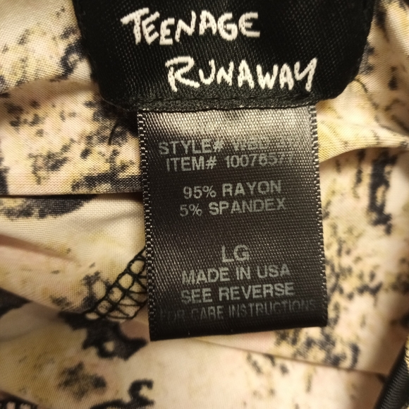 TEENAGE RUNAWAY - Picture 3 of 3